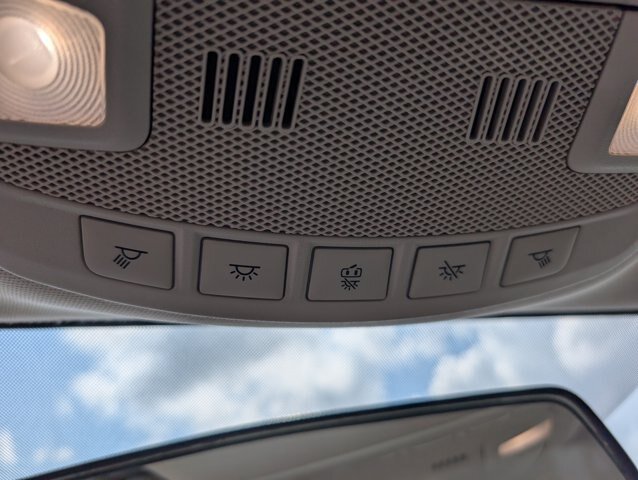 Certified 2018 Ford Fusion SE w/ Fusion SE Technology Package FWD image 12