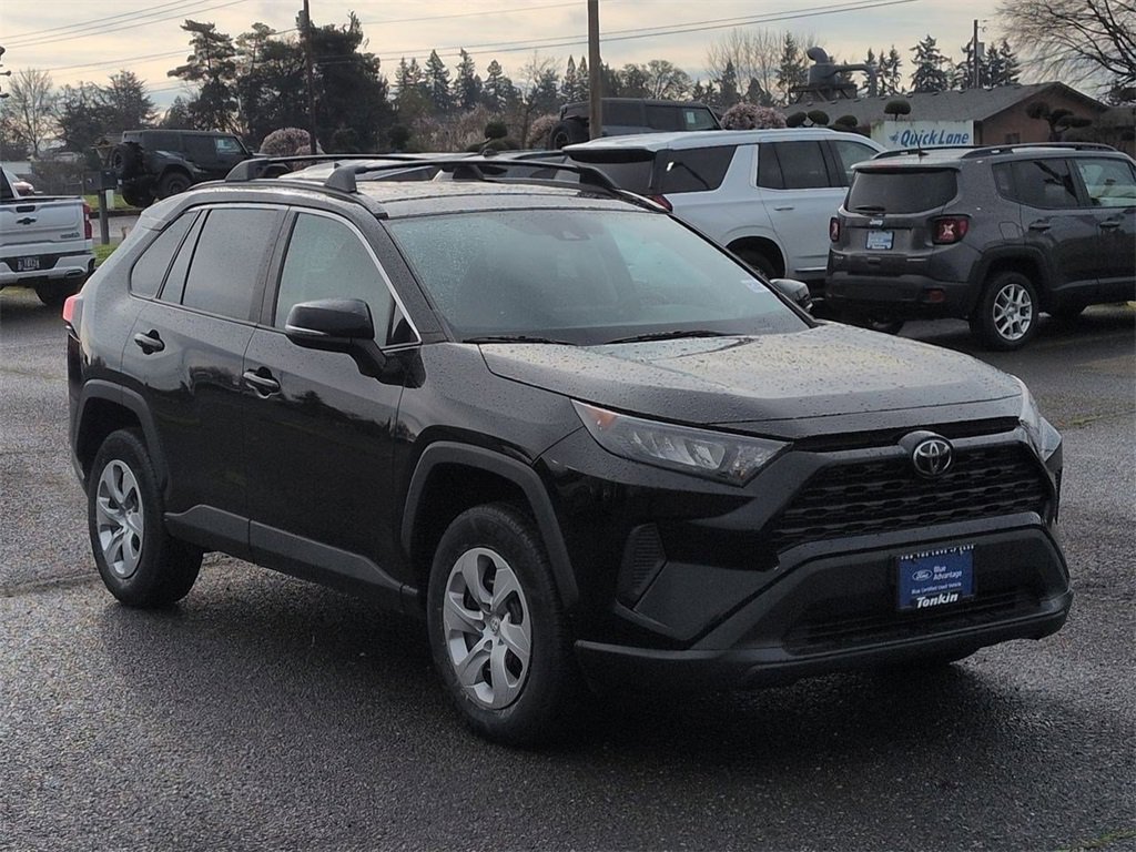 Used 2021 Toyota RAV4 LE image 7