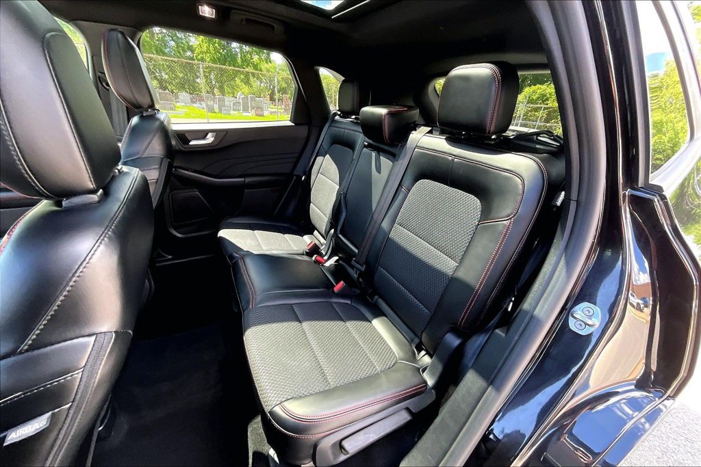Certified 2024 Ford Escape ST-Line w/ Tech Pack #1 AWD/4WD image 25