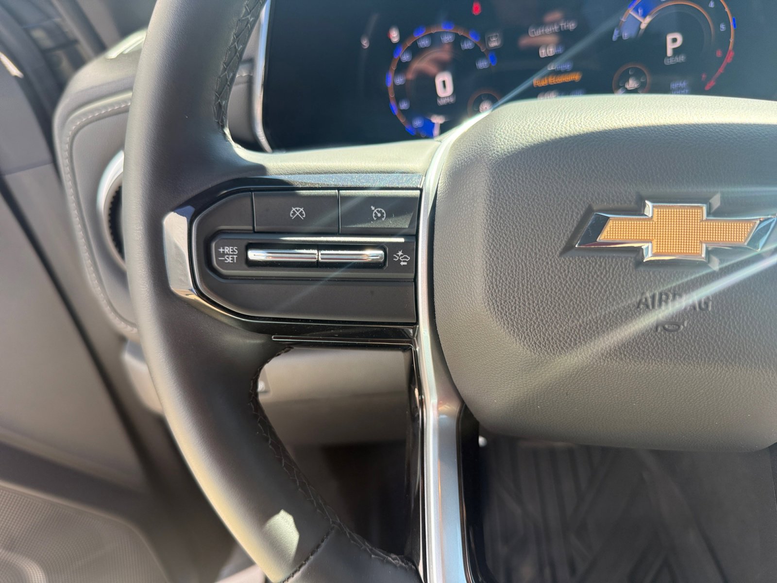 Used 2024 Chevrolet Colorado LT w/ LT Convenience Package image 20