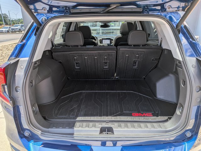 Used 2022 GMC Terrain SLE w/ Driver Convenience Package FWD image 34