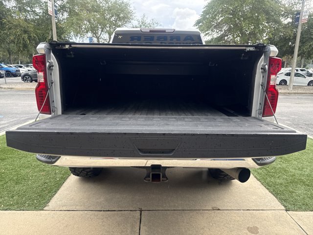 Used 2021 Chevrolet Silverado 2500 LT w/ Texas Edition AWD/4WD image 6