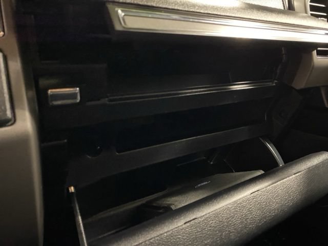 Certified 2019 Ford Expedition XLT w/ Equipment Group 202A AWD/4WD image 38