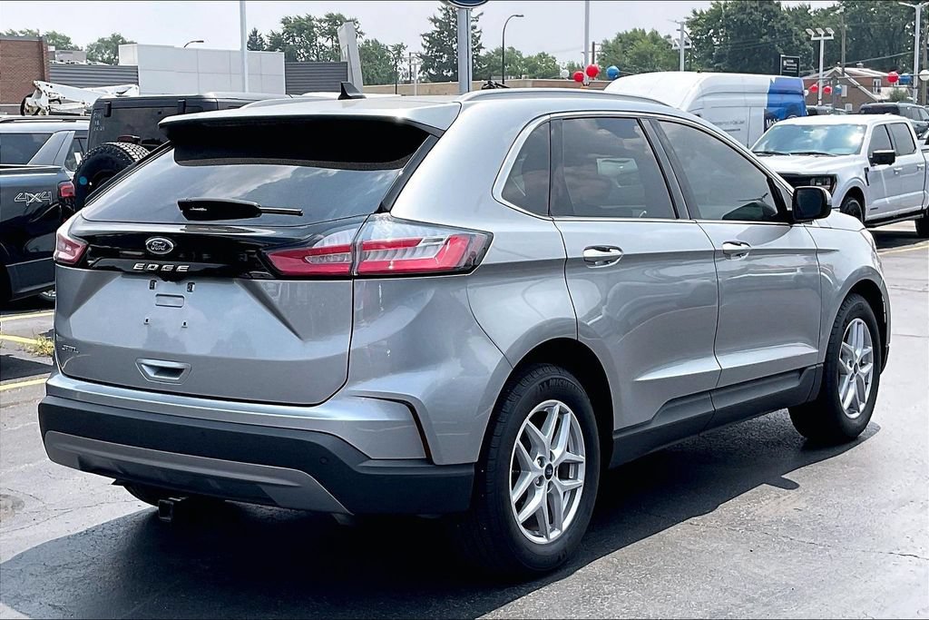 Certified 2021 Ford Edge SEL w/ Convenience Package FWD image 12