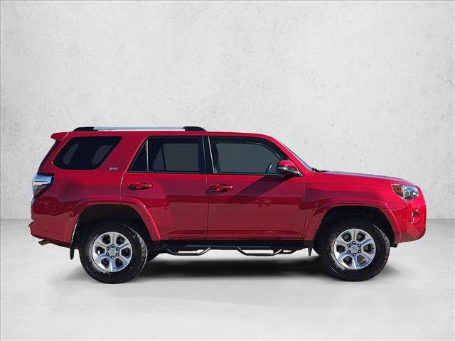 Used 2022 Toyota 4Runner SR5 Premium w/ Moonroof Package AWD/4WD image 4