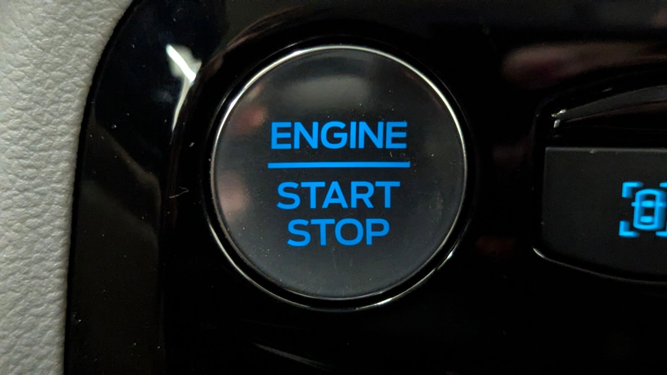 Certified 2023 Ford Escape Platinum w/ Premium Technology Package image 28