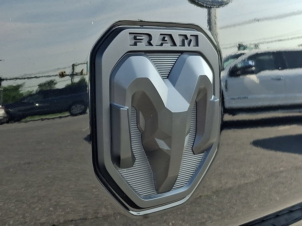 Used 2024 RAM 3500 Limited w/ Night Edition AWD/4WD image 32