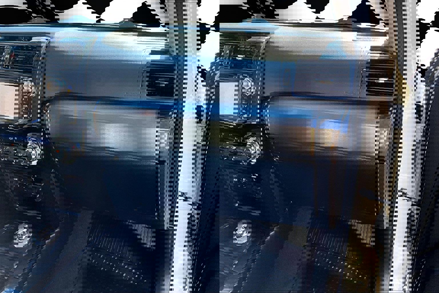 Used 2019 Toyota 4Runner Limited image 16