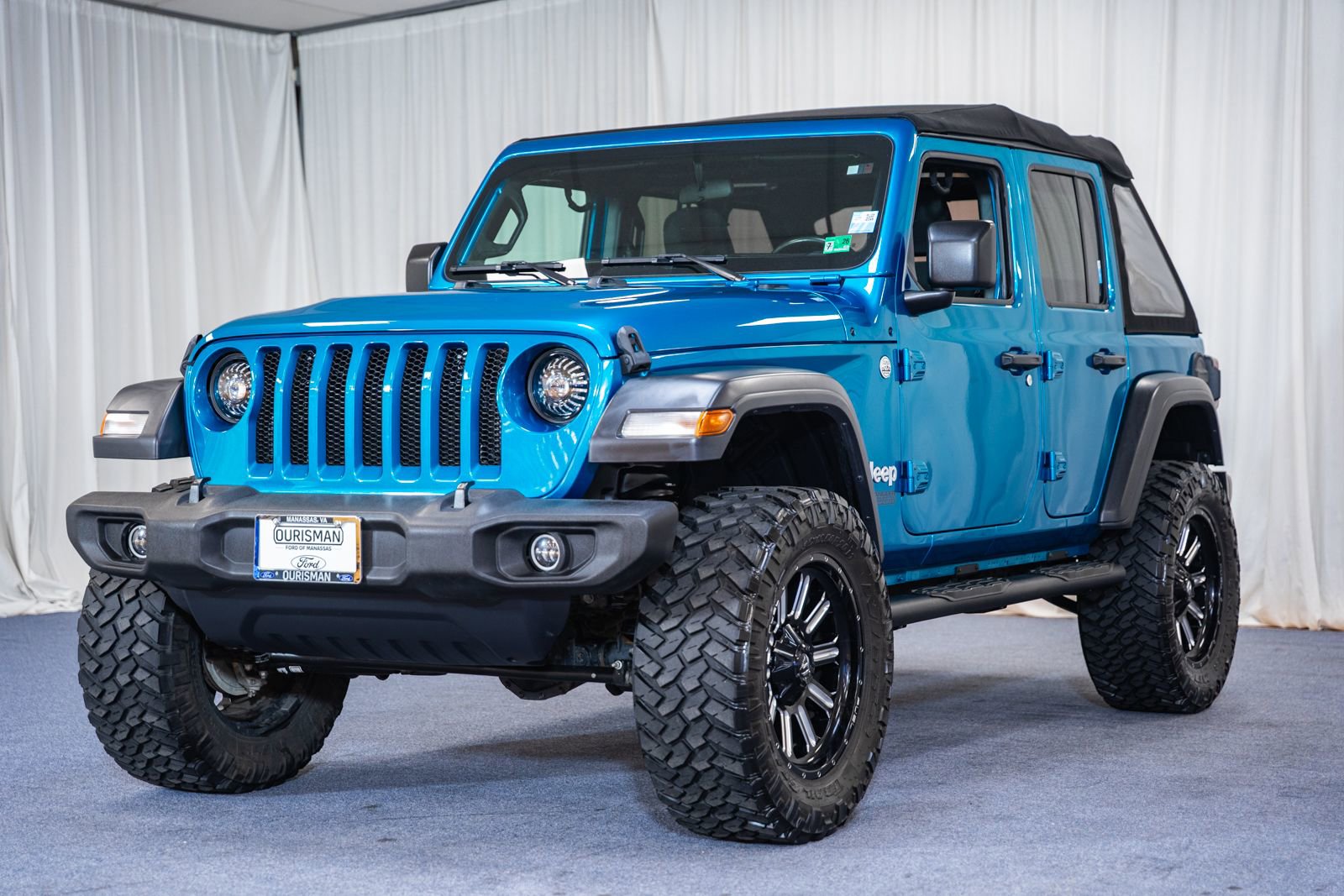 Used 2020 Jeep Wrangler Unlimited Sport S AWD/4WD image 3