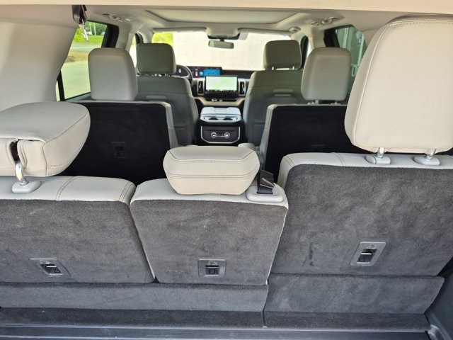 Certified 2025 Ford Expedition Active RWD image 33
