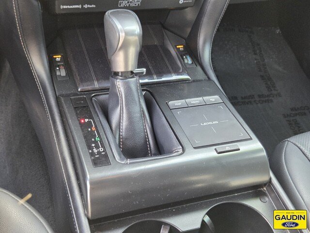 Used 2022 Lexus GX 460 Premium w/ Accessory Package AWD/4WD image 24