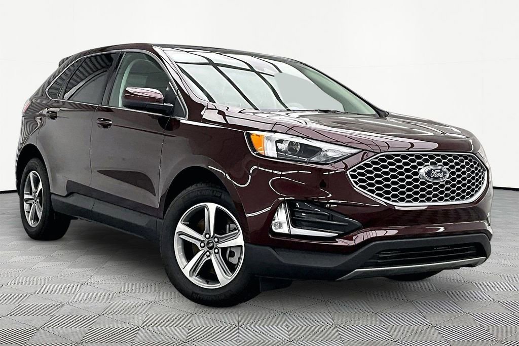 Certified 2024 Ford Edge SEL w/ Convenience Package AWD/4WD image 12