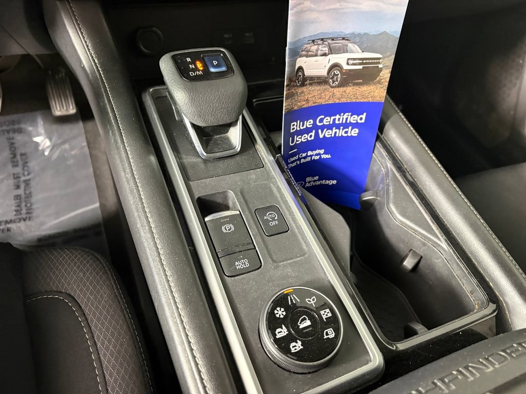 Used 2022 Nissan Pathfinder SV AWD/4WD image 21