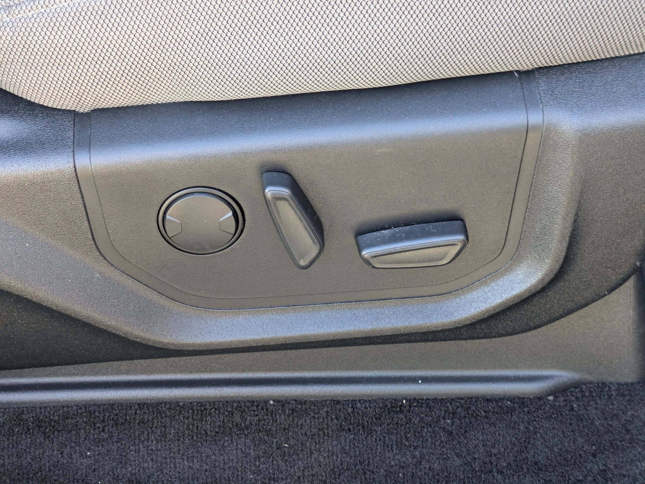 Certified 2019 Ford F150 XLT w/ Equipment Group 302A Luxury image 37