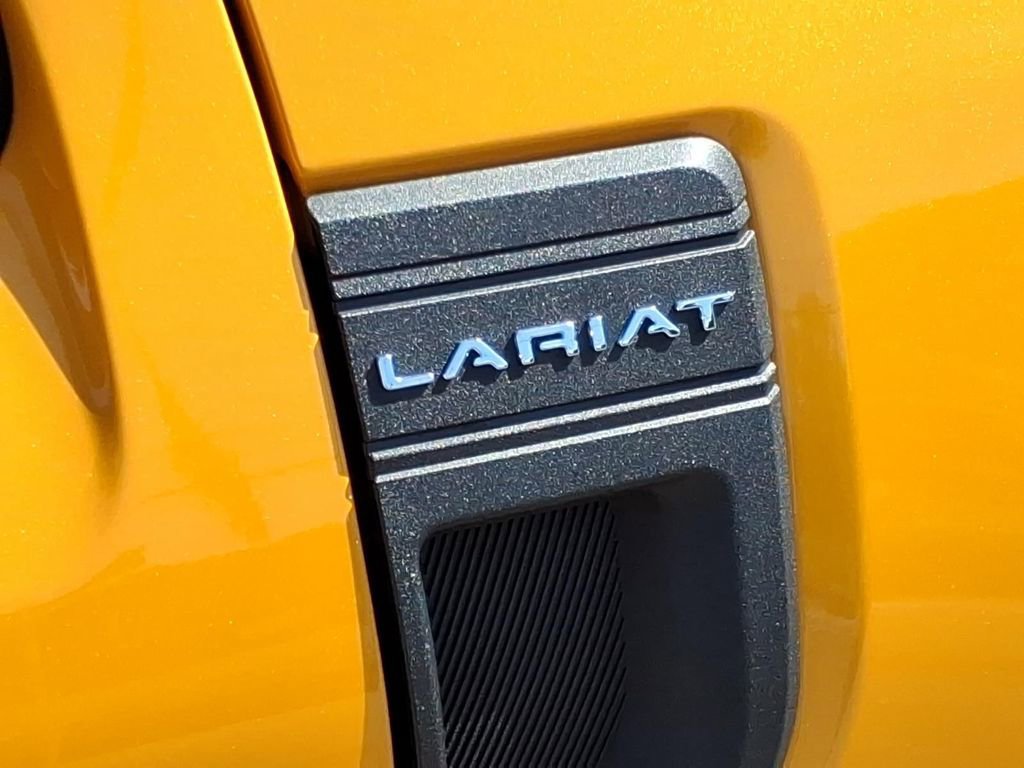 Certified 2023 Ford Maverick Lariat w/ Lariat Luxury Package FWD image 3