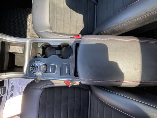 Certified 2024 Ford Edge ST-Line w/ Class II Trailer Tow Package AWD/4WD image 21
