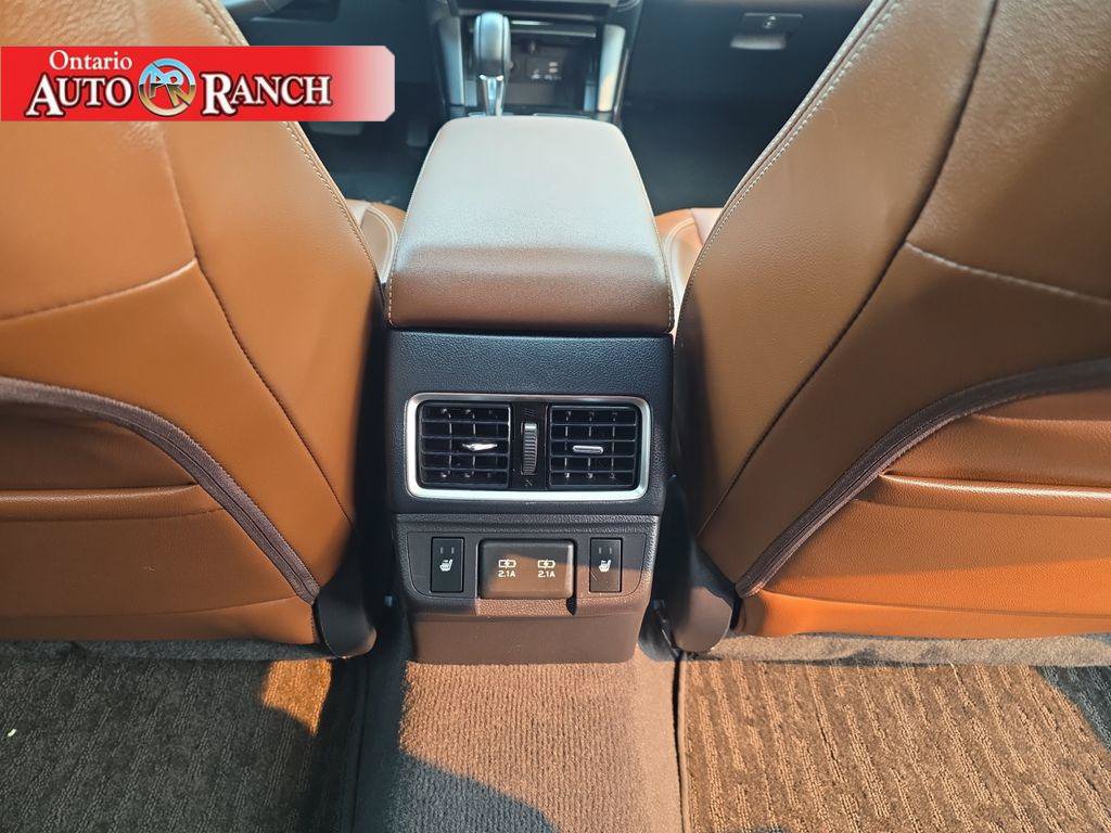 Used 2019 Subaru Outback 3.6R Touring AWD/4WD image 6