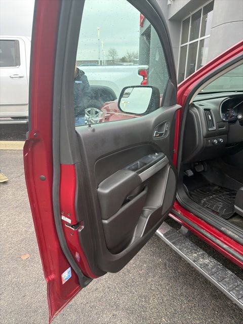 Used 2018 Chevrolet Colorado LT w/ LT Convenience Package image 12