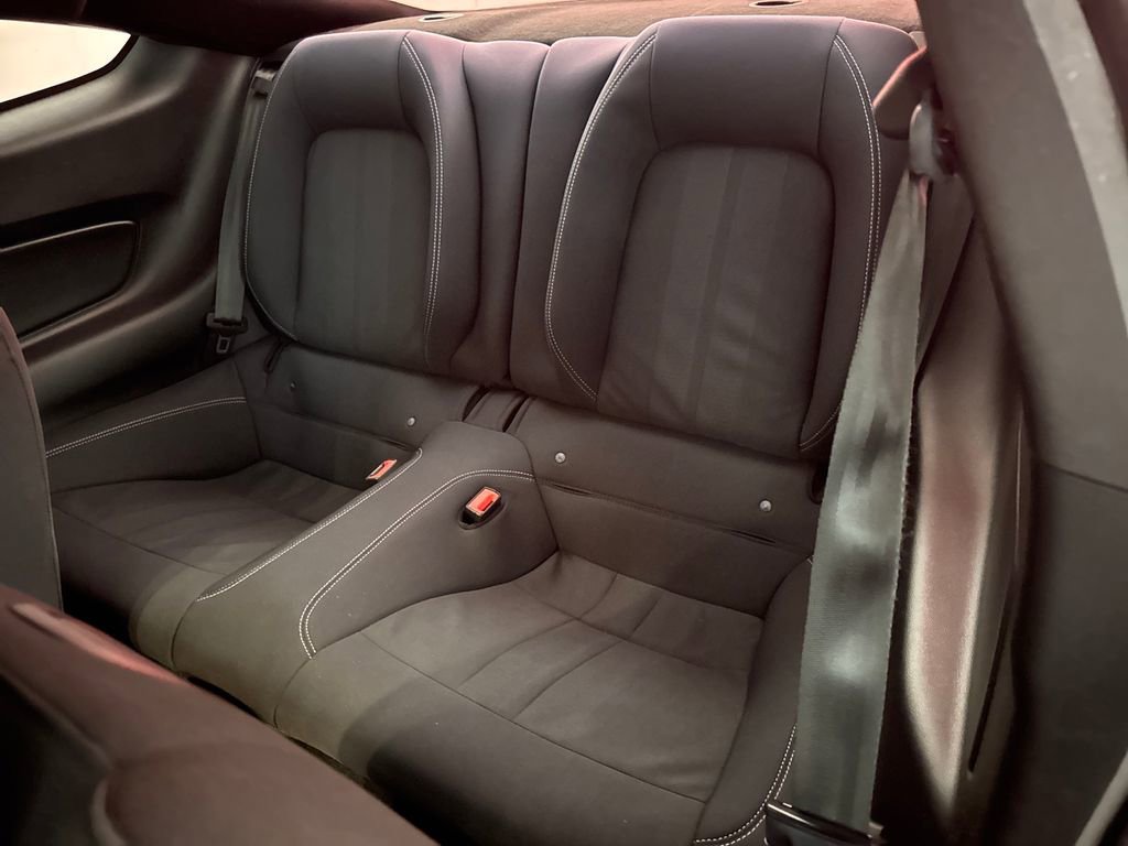 Certified 2019 Ford Mustang Coupe RWD image 30