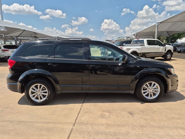 Used 2017 Dodge Journey SXT w/ Premium Group FWD image 4