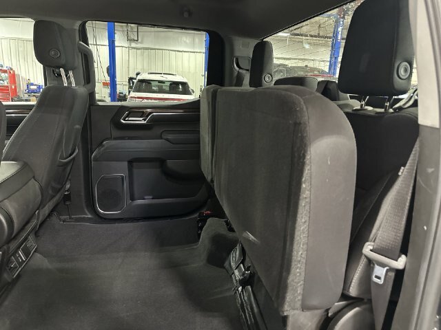 Used 2023 Chevrolet Silverado 1500 LT AWD/4WD image 30