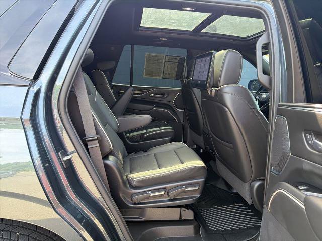 Used 2021 Cadillac Escalade Sport AWD/4WD image 12