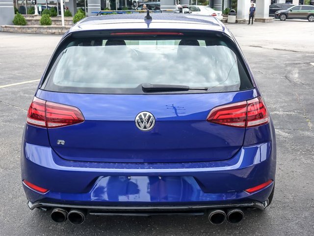 Used 2018 Volkswagen Golf R 4-Door AWD/4WD image 8