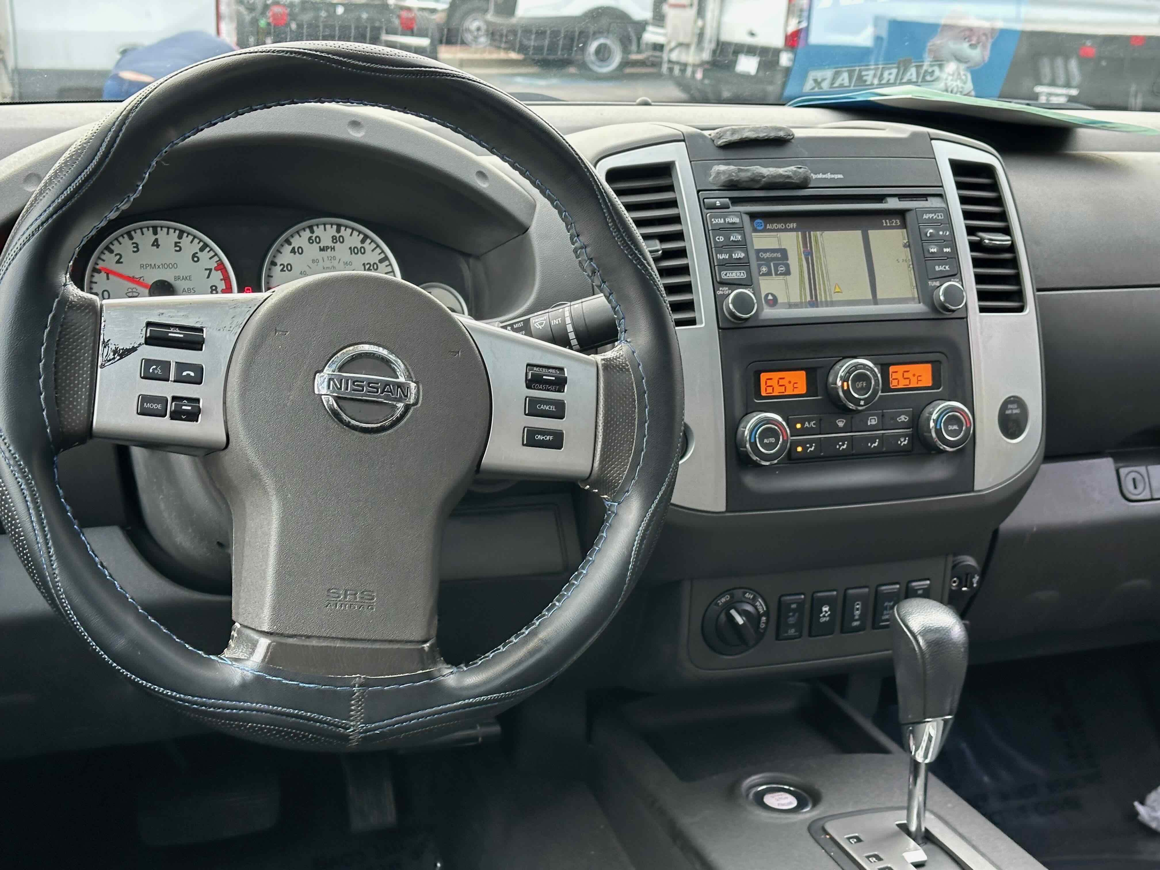 Used 2020 Nissan Frontier PRO-4X w/ Pro-4x Utility Package image 21