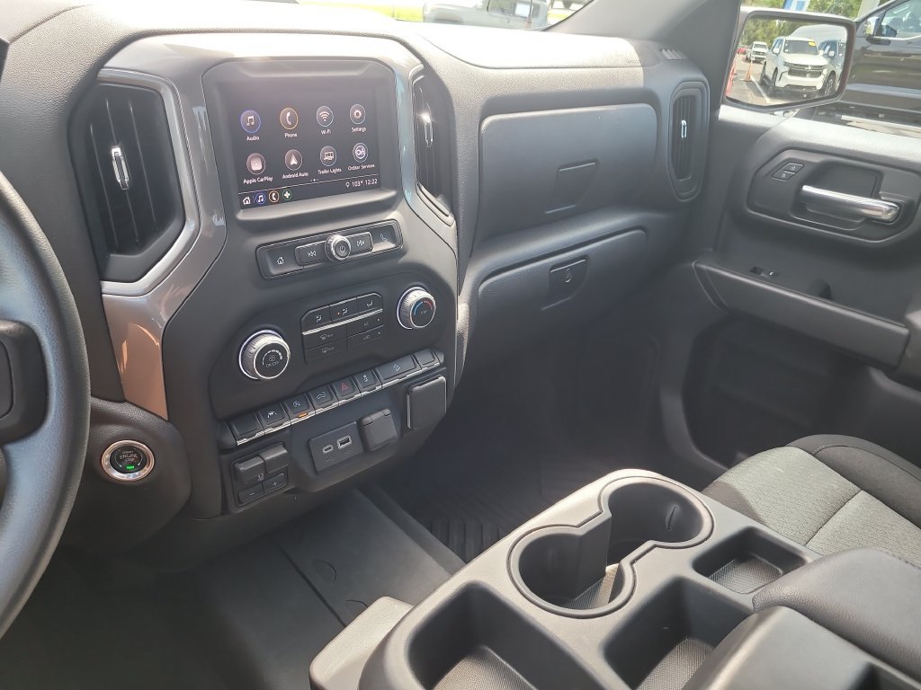 Used 2024 Chevrolet Silverado 1500 Custom Trail Boss w/ Turbomax Blackout Package AWD/4WD image 18