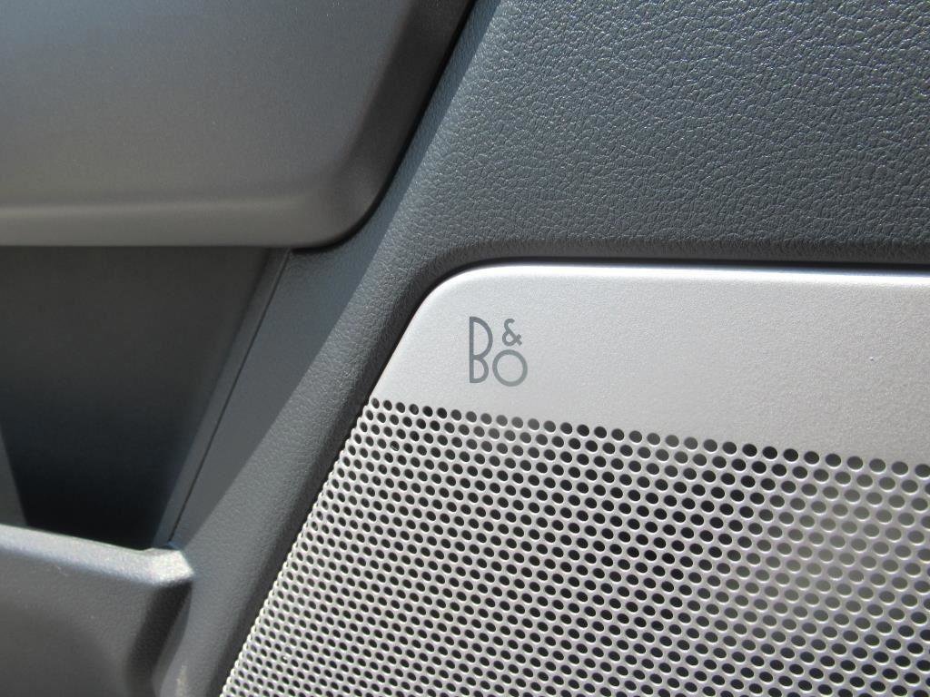 Certified 2025 Ford F150 XLT w/ Equipment Group 303A High image 28