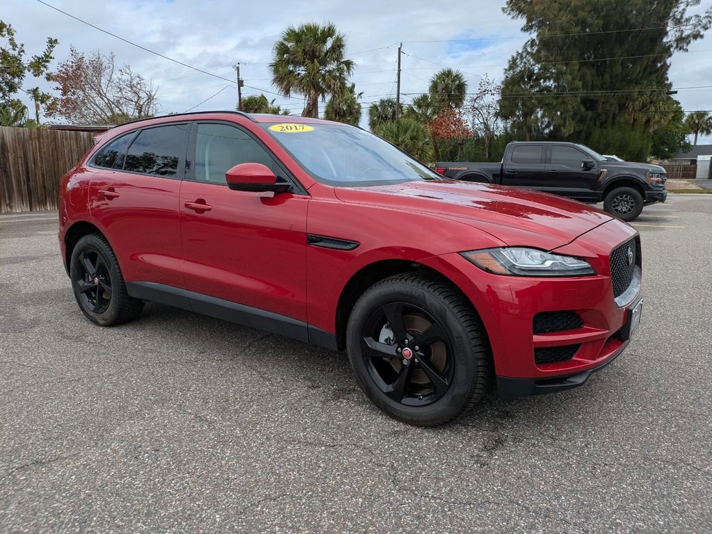 Used 2017 Jaguar F-PACE Prestige image 8