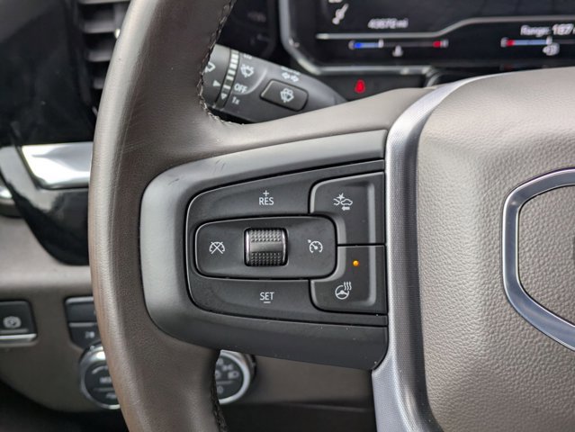 Used 2025 GMC Sierra 1500 SLT AWD/4WD image 17
