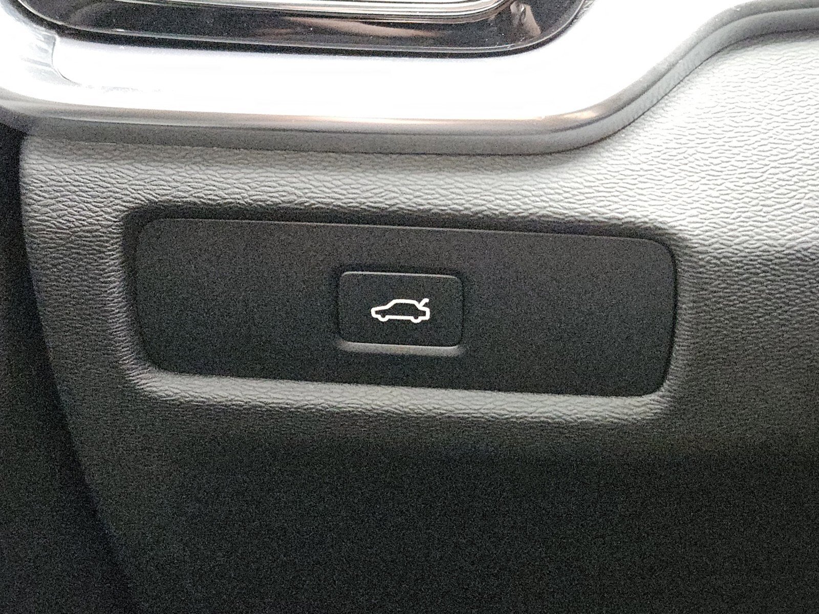 Used 2024 Volvo S60 B5 Core image 22