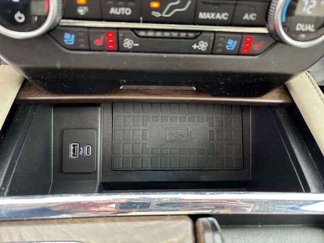 Certified 2020 Ford Expedition Platinum image 36