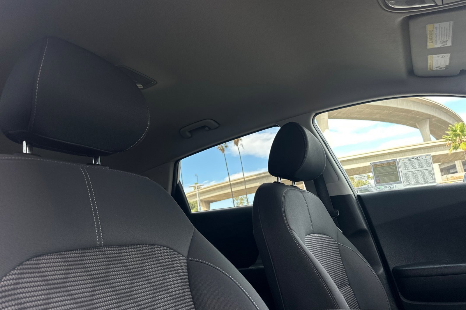 Used 2018 Kia Niro LX image 16