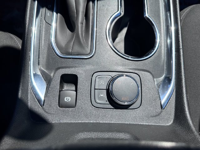 Used 2023 Chevrolet Traverse LT w/ LPO, Floor Liner Package AWD/4WD image 18