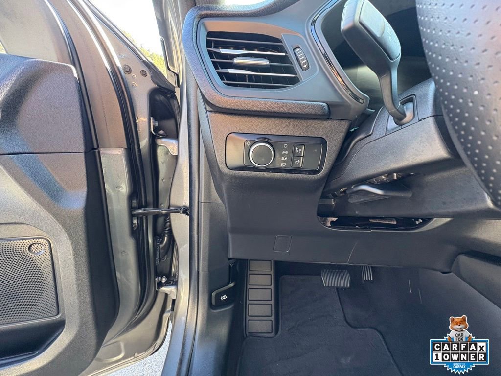 Certified 2025 Ford Escape ST-Line AWD/4WD image 16