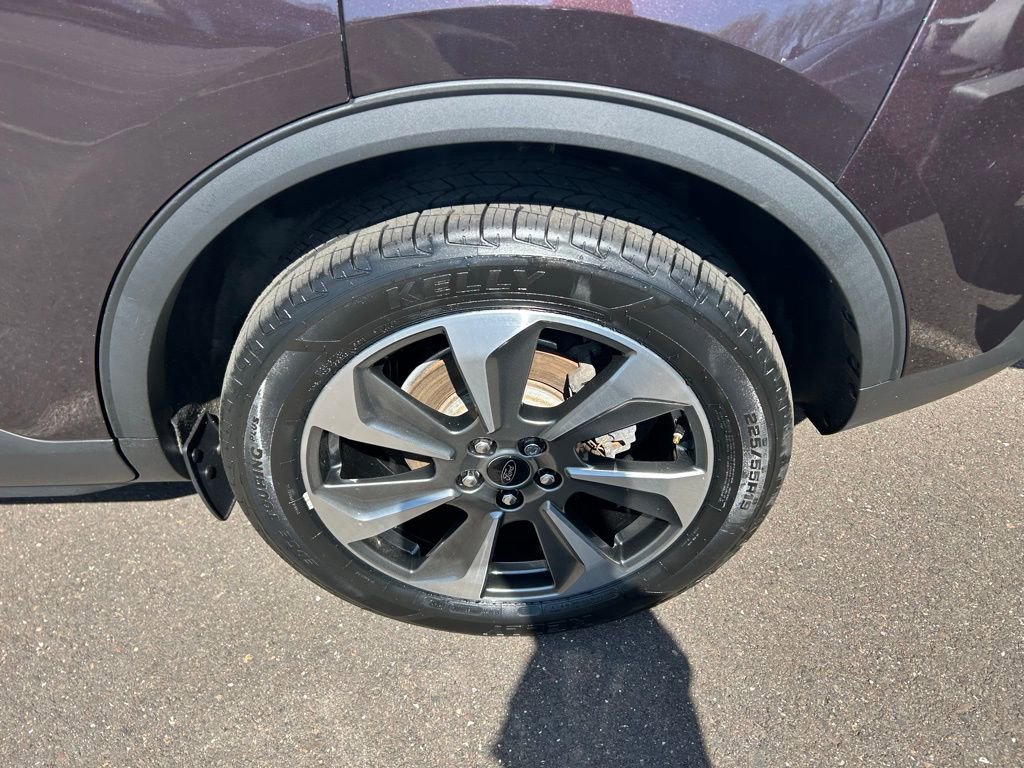 Certified 2023 Ford Escape Platinum image 34