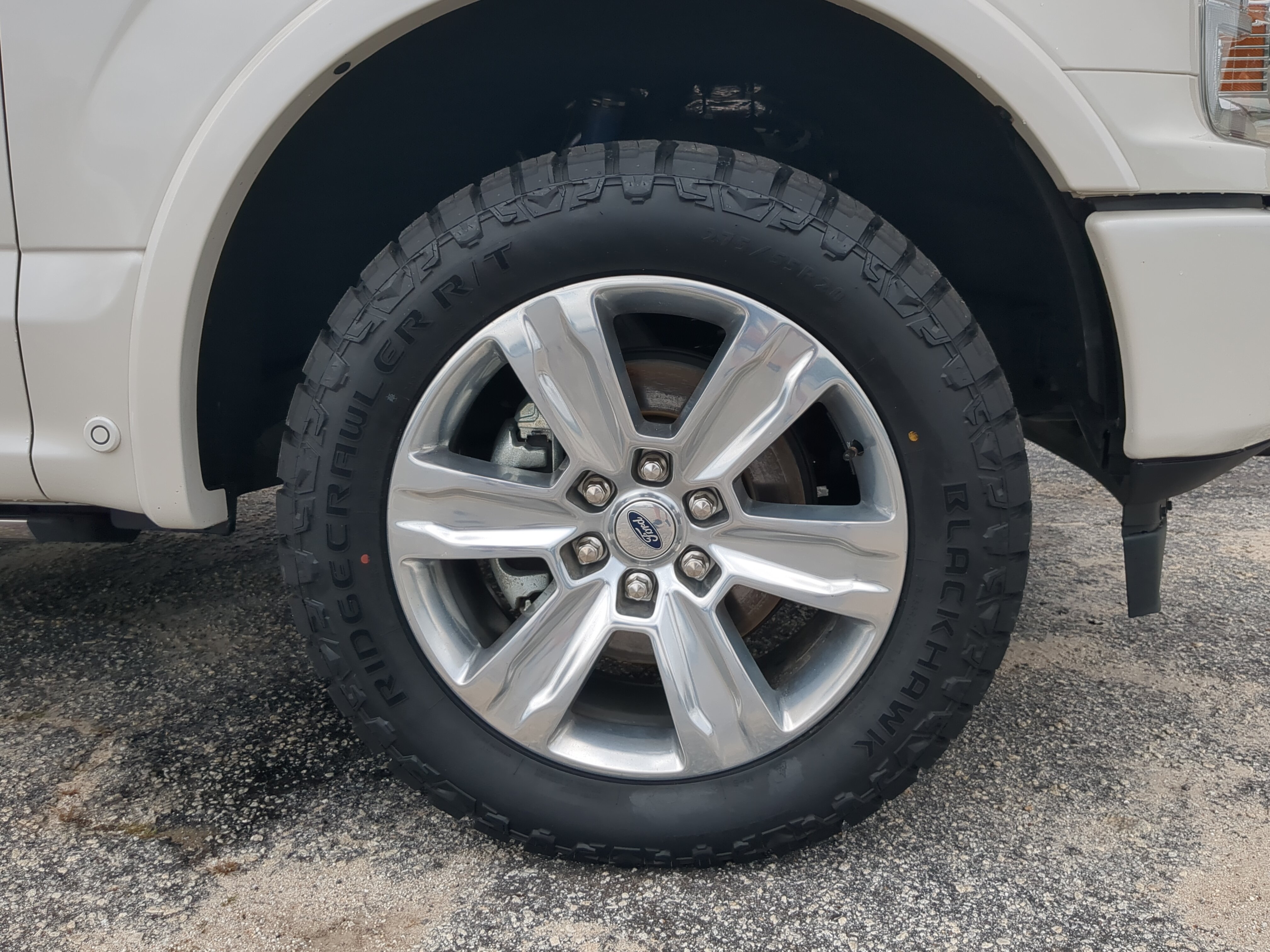 Certified 2019 Ford F150 Platinum w/ Equipment Group 701A Luxury AWD/4WD image 9