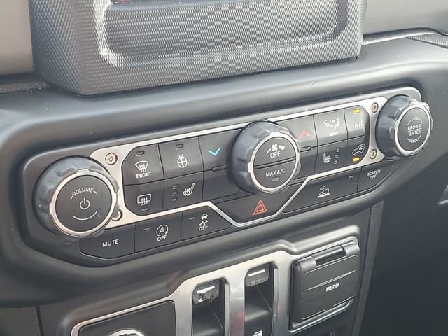 Used 2022 Jeep Wrangler Sport AWD/4WD image 16
