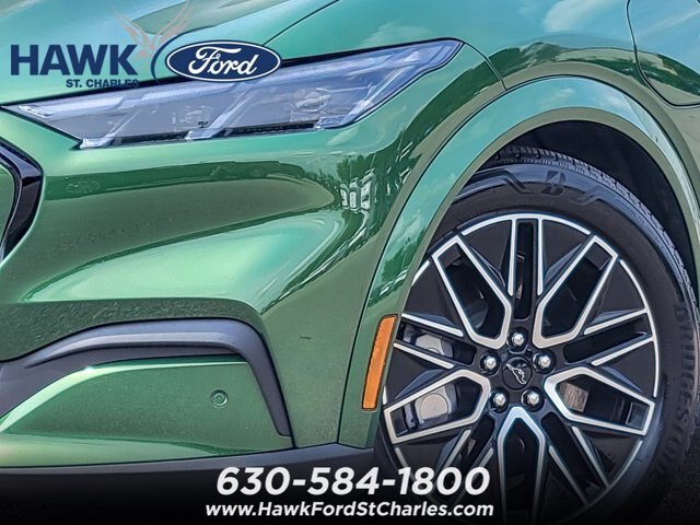 Certified 2025 Ford Mustang Mach-E Premium AWD/4WD image 3