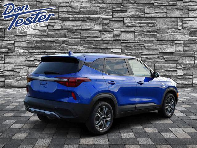 Used 2023 Kia Seltos LX image 5