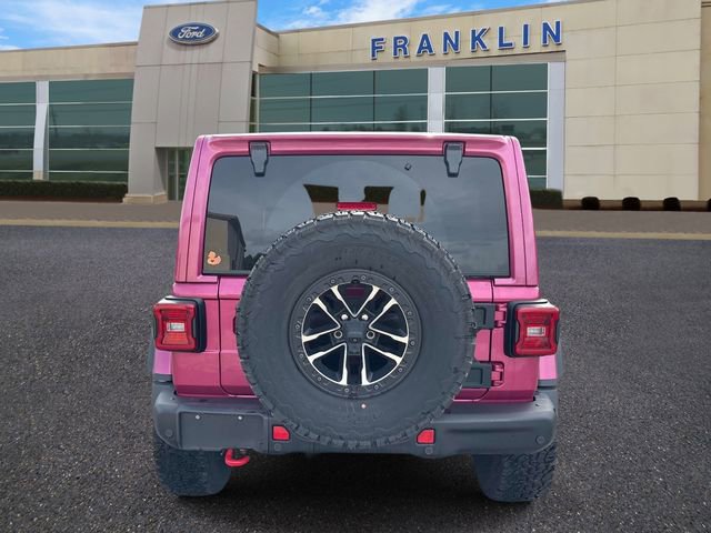 Used 2024 Jeep Wrangler Unlimited Rubicon AWD/4WD image 6