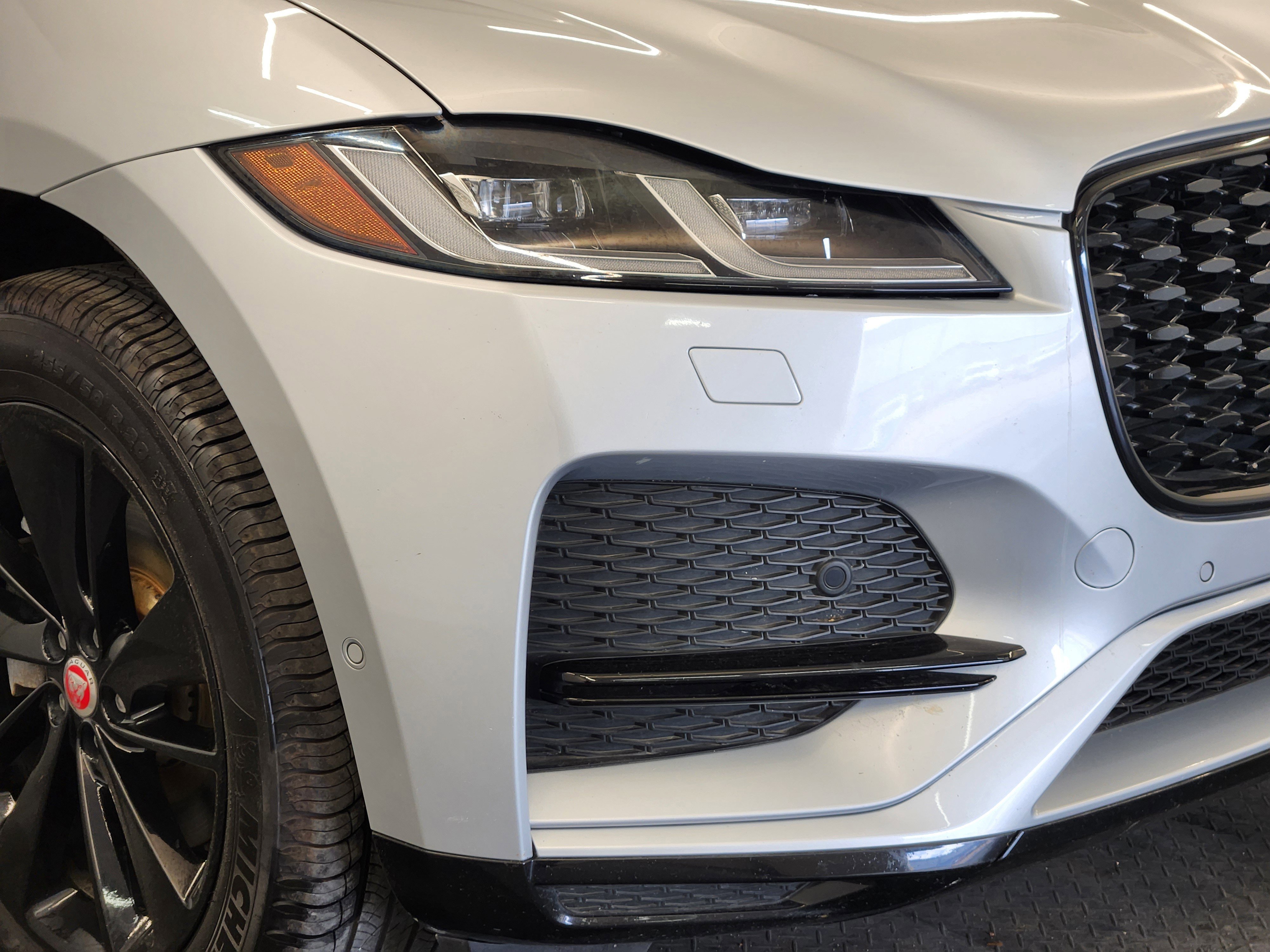 Used 2021 Jaguar F-PACE S image 7