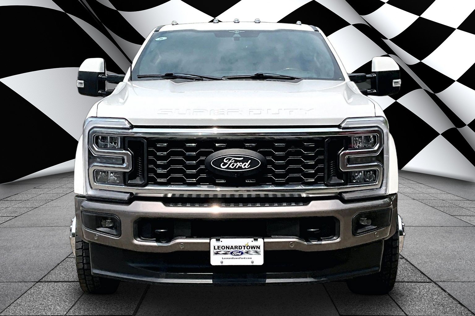 Certified 2023 Ford F450 King Ranch w/ FX4 Off-Road Package AWD/4WD image 3