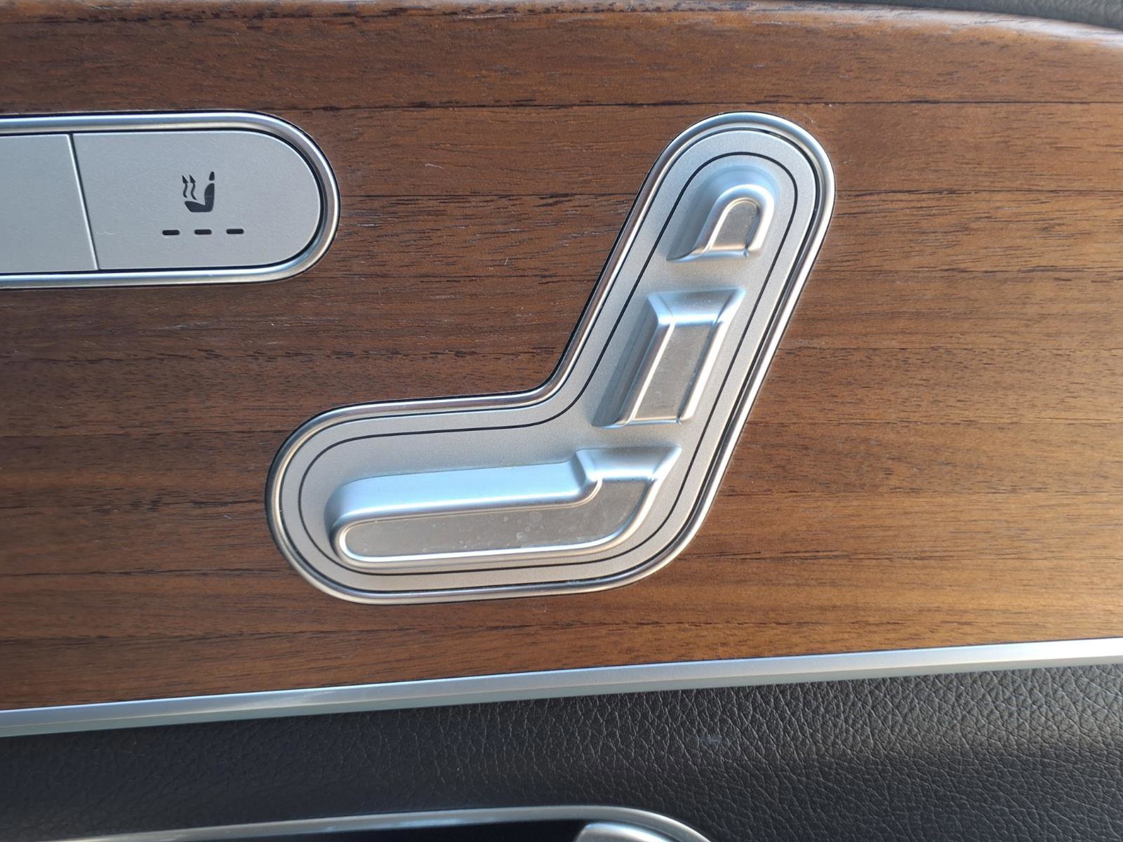 Used 2023 Mercedes-Benz GLE 350 4MATIC image 12