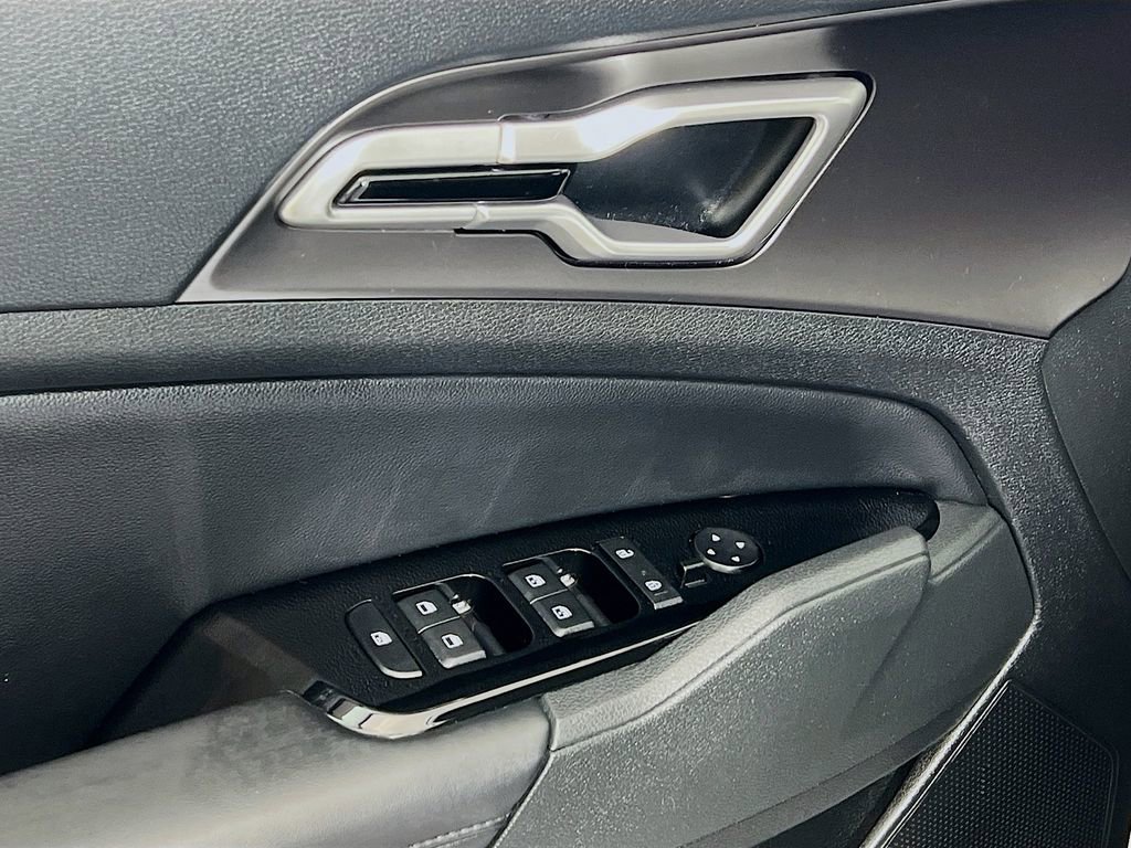 Used 2023 Kia Sportage EX image 22