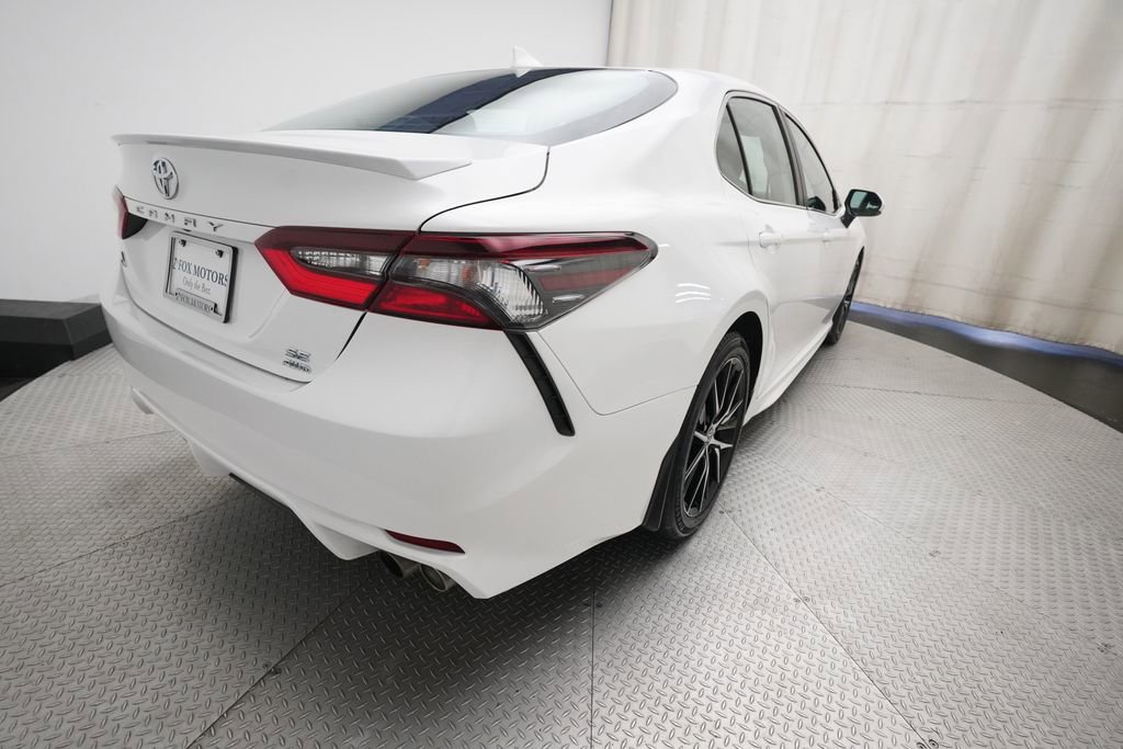Used 2024 Toyota Camry SE AWD/4WD image 13