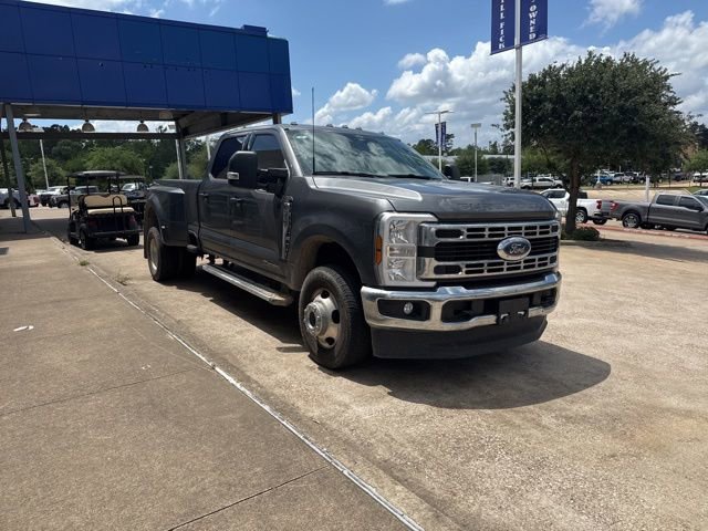 Certified 2025 Ford F350 XLT AWD/4WD image 2
