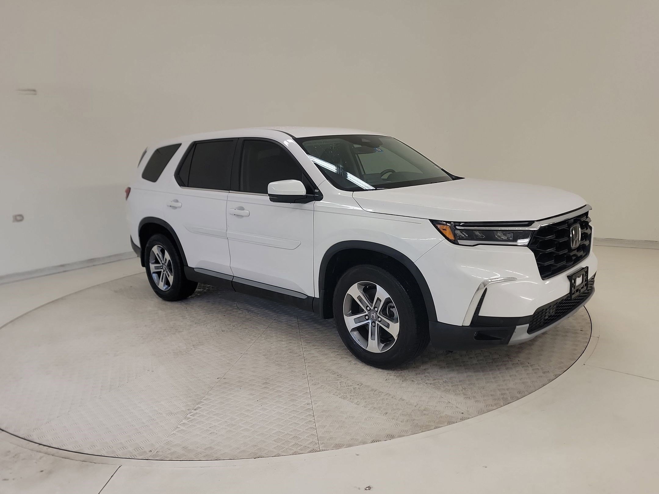 Used 2023 Honda Pilot EX-L image 7